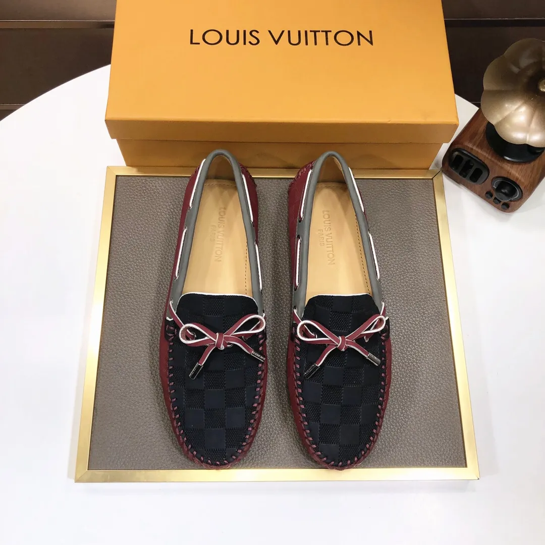 Men's men's shoes 💰420💰 [LV Doudou shoes] (water-dyed cowhide lining) new model is on the market, available on the official website. The new Doudou shoes are processed into single-color materials, and the uppers are made of imported cowhide material. The body of the shoe is fully hemmed with mark thread, and is lined with imported original cowhide leather. The elegant shoe shape is super suitable for all-matching, and the size is 38-44.